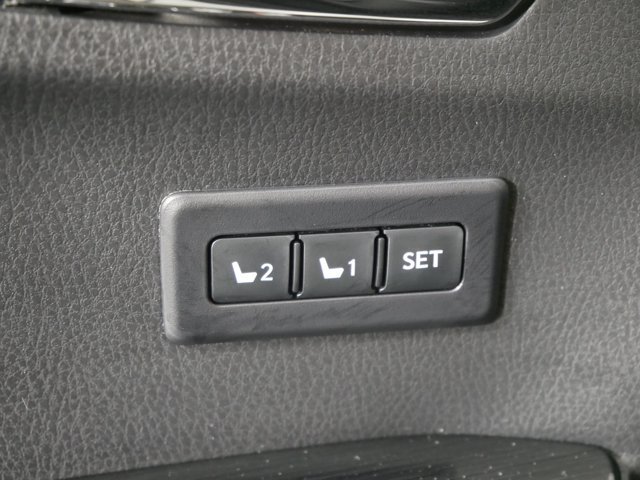 Certified Used 2018 Blizzard Pearl Toyota Limited image 26