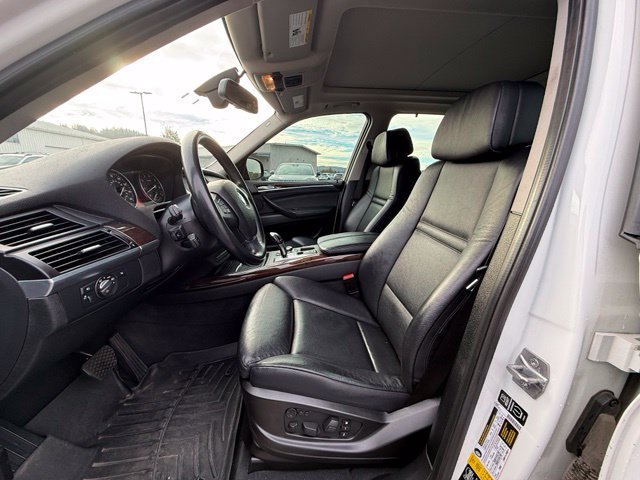 Used 2013 Alpine White BMW xDrive35i image 12