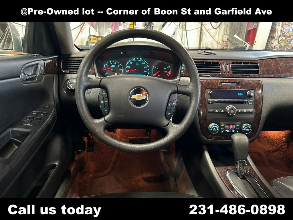 Used 2016 Silver Chevrolet LTZ image 17
