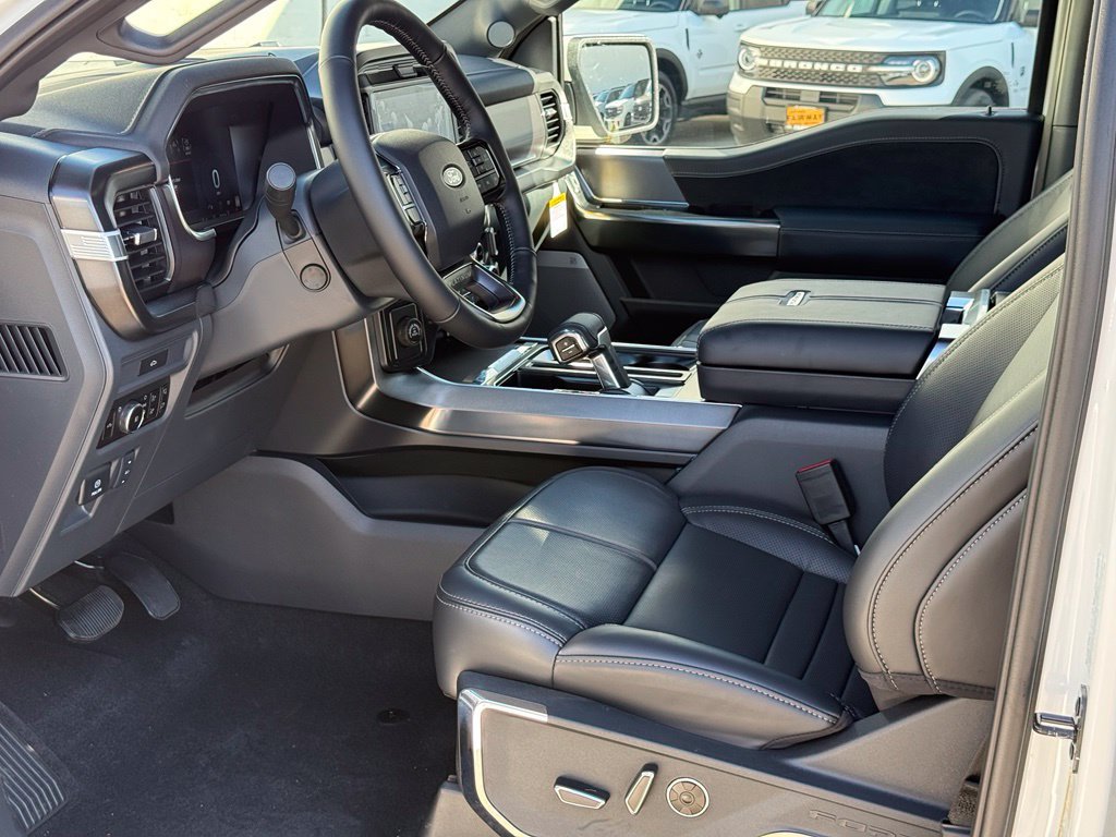 New 2026 Star White Metallic Tri-Coat Ford Platinum® image 5