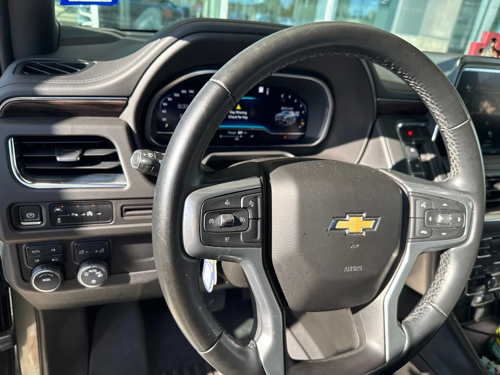 Used 2023 Green Chevrolet LT image 11
