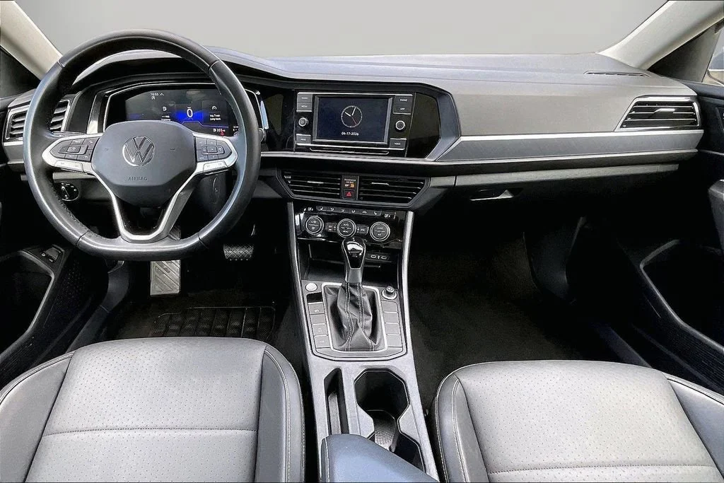 Used 2024 Silver Volkswagen 1.5T SE image 15