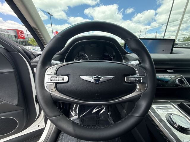 Used 2024 White Genesis 3.5T image 14
