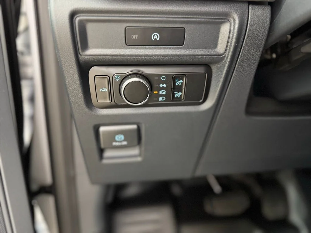 2025 Ford F-150 XL - Photo 26