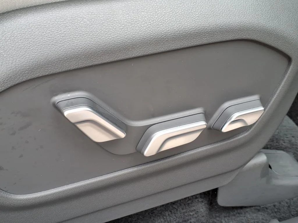 Used 2025 Orange Hyundai Calligraphy image 6