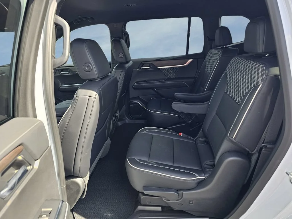 Used 2026 Glacier White Tricoat GMC Denali image 34