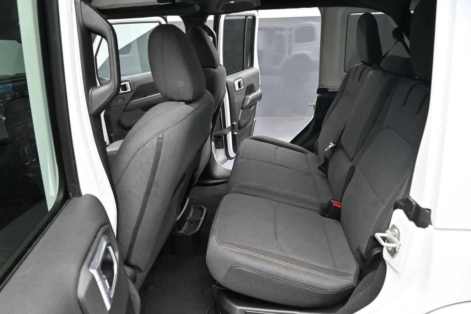Used 2024 Bright White Clearcoat Jeep Sahara image 29
