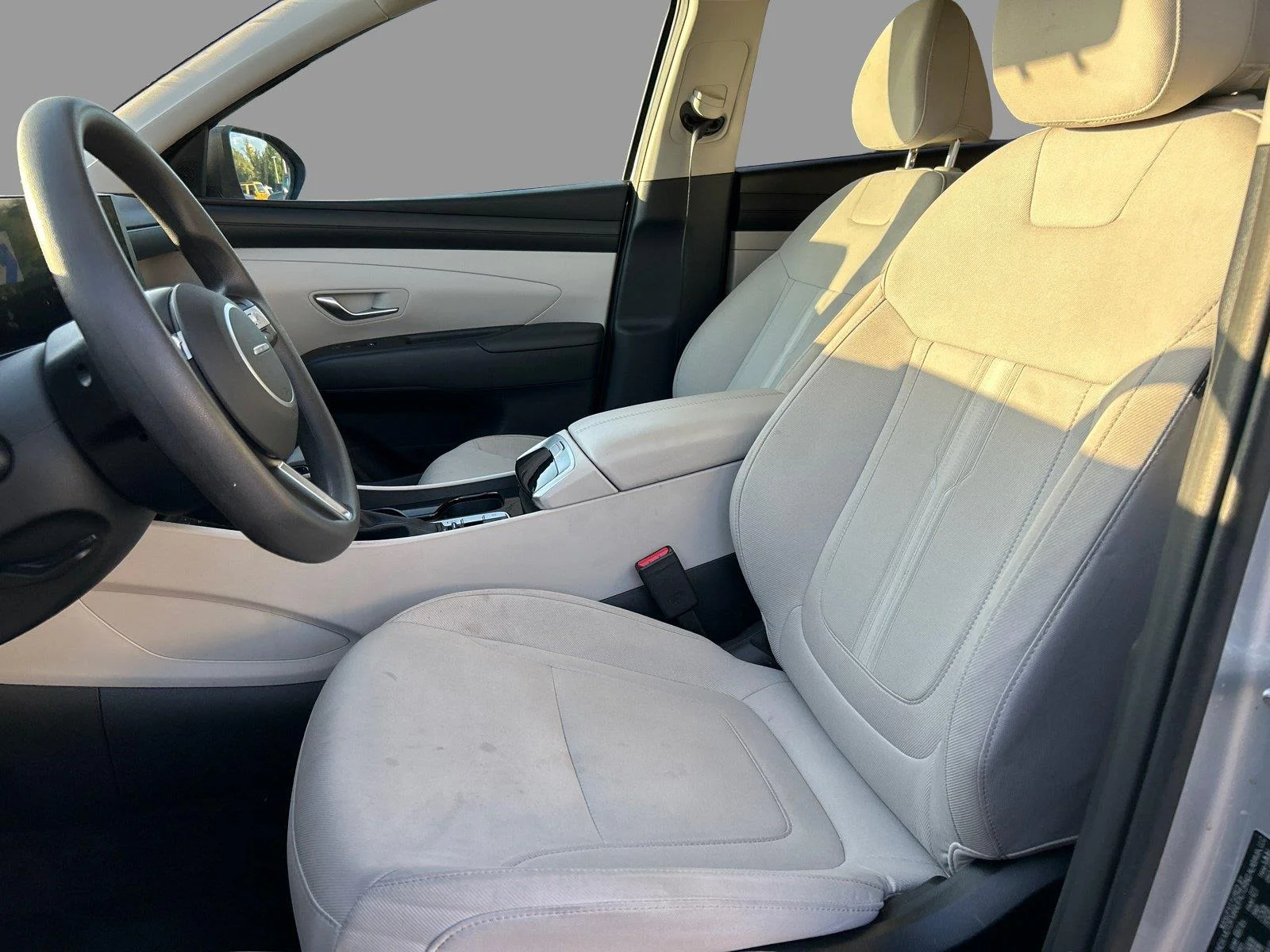 Used 2025 Shimmering Silver Hyundai SEL image 15