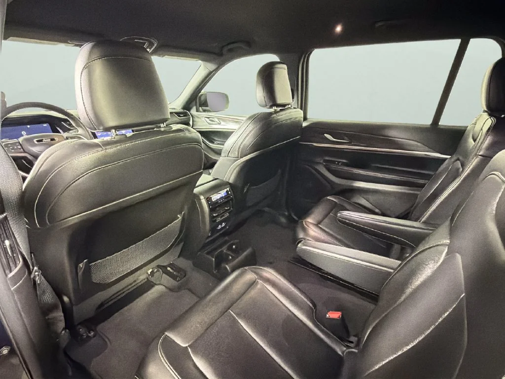 Used 2024 Blue Jeep Limited 4x4 image 29