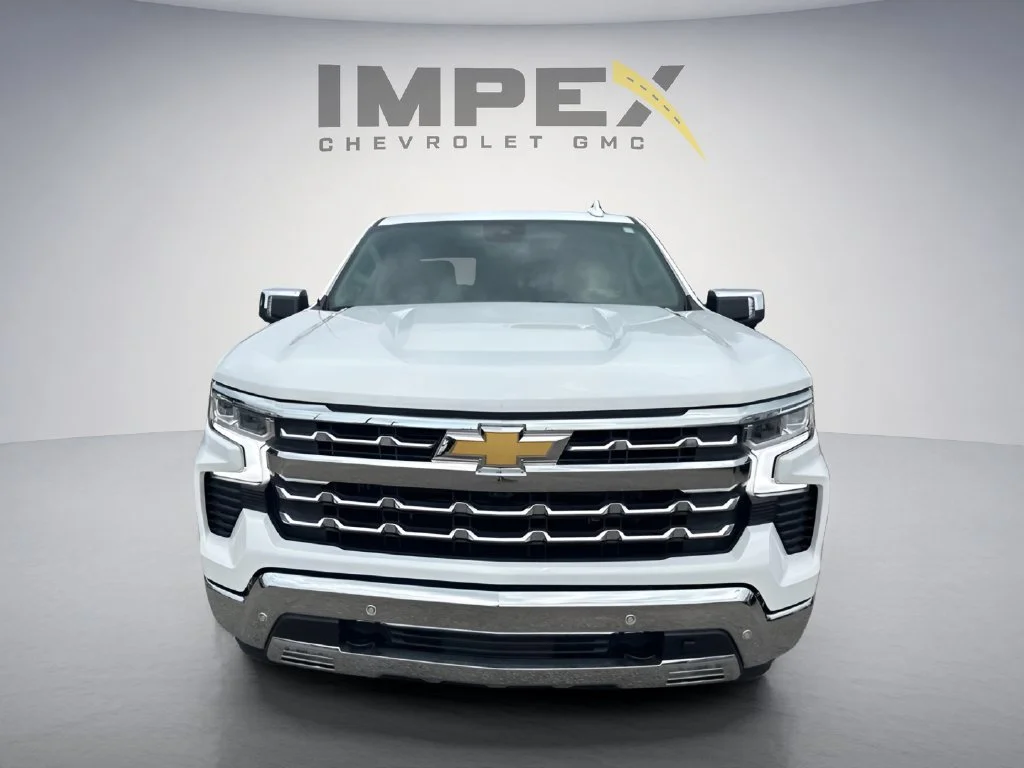 Used 2025 Summit White Chevrolet LTZ image 8