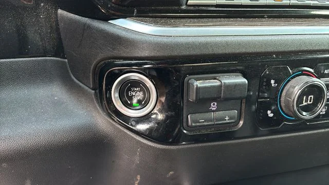 Used 2022 Gray Chevrolet RST image 28