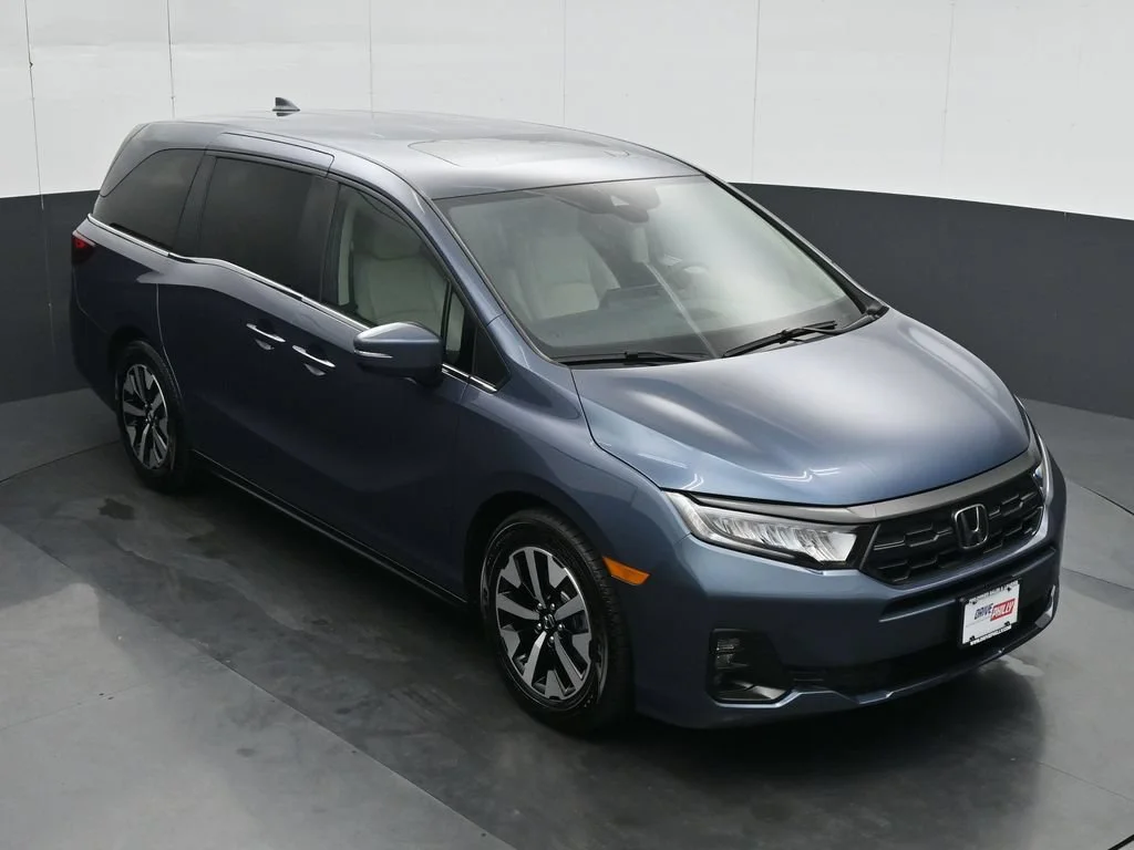 Used 2025 Black Honda EX-L image 25