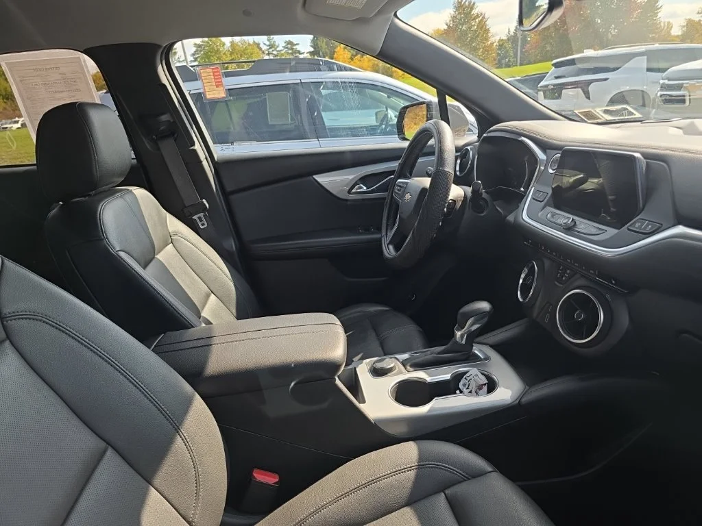 Used 2021 PEWTER METALLIC Chevrolet LT image 6