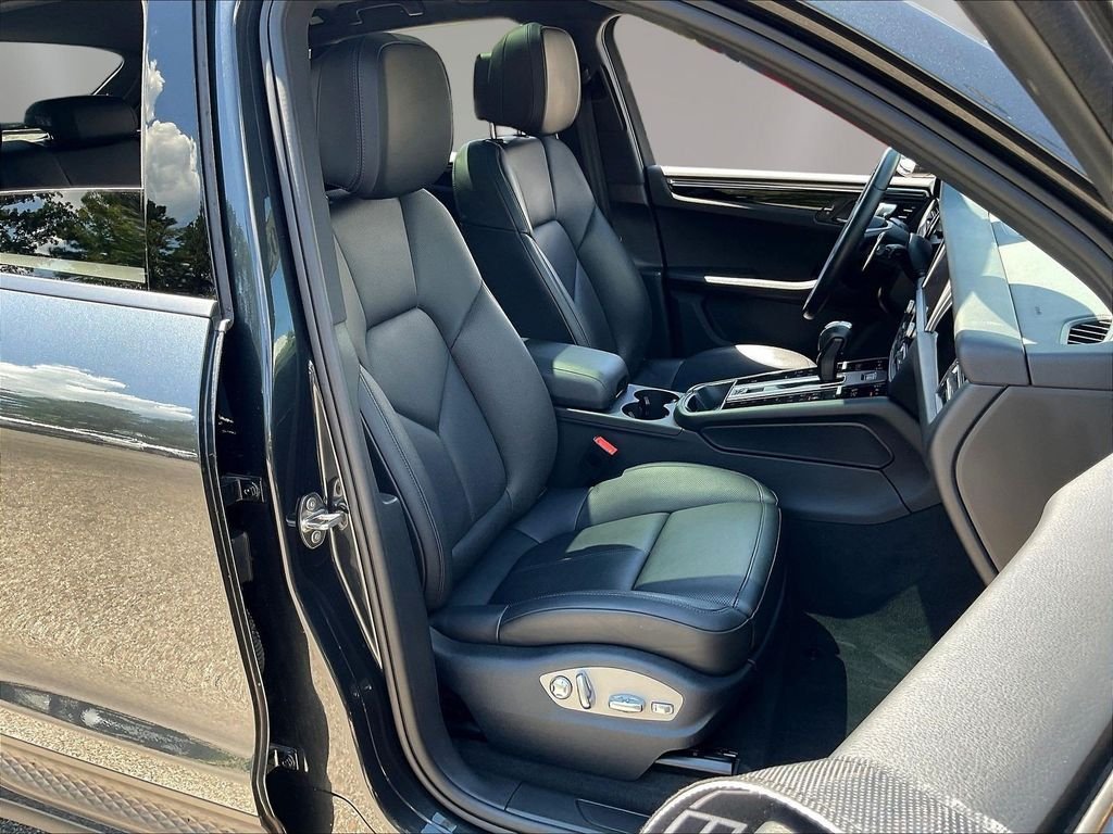 Used 2023 Gray Porsche  image 29