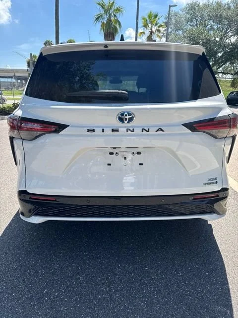 Used 2024 Ice Toyota XSE image 5