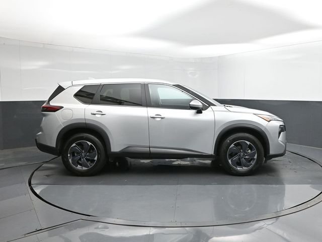 Used 2025 Silver Nissan SV image 15