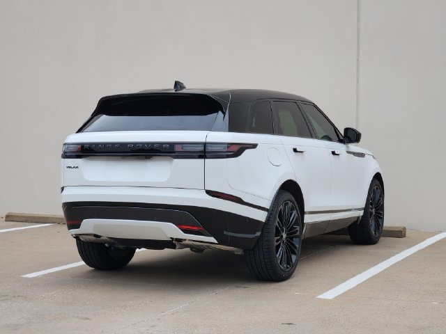 Used 2026  Land Rover Dynamic SE image 7