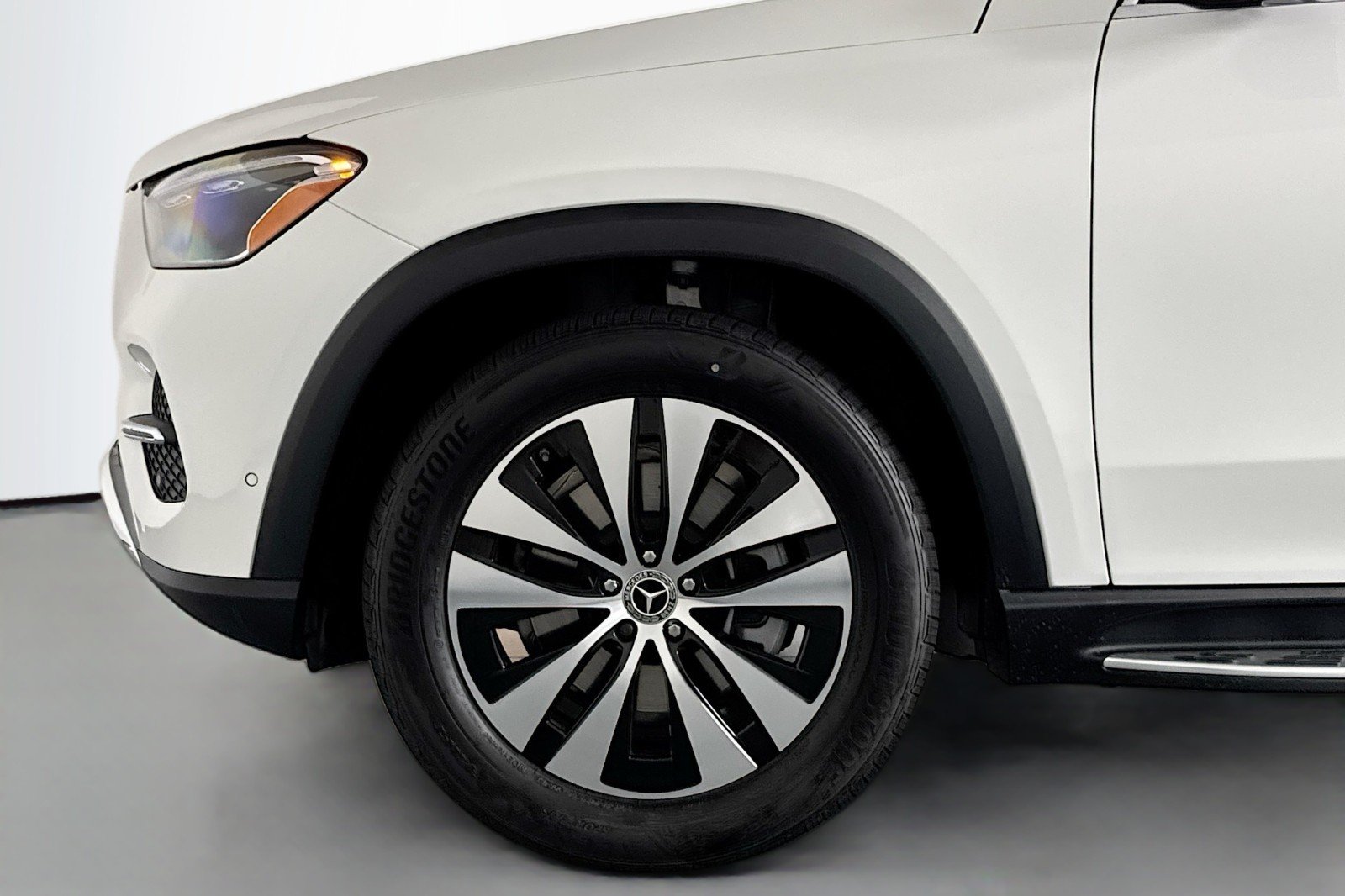 New 2026 Polar White Mercedes-Benz GLE 350 SUV image 10