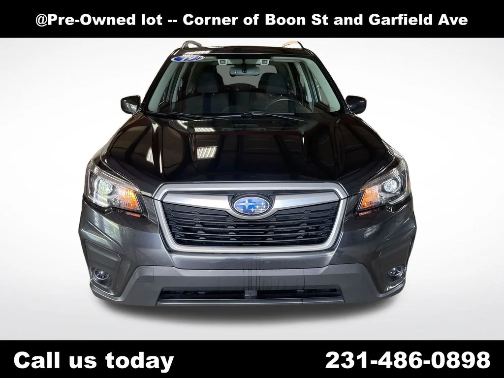 Used 2019 Gray Subaru Premium image 8