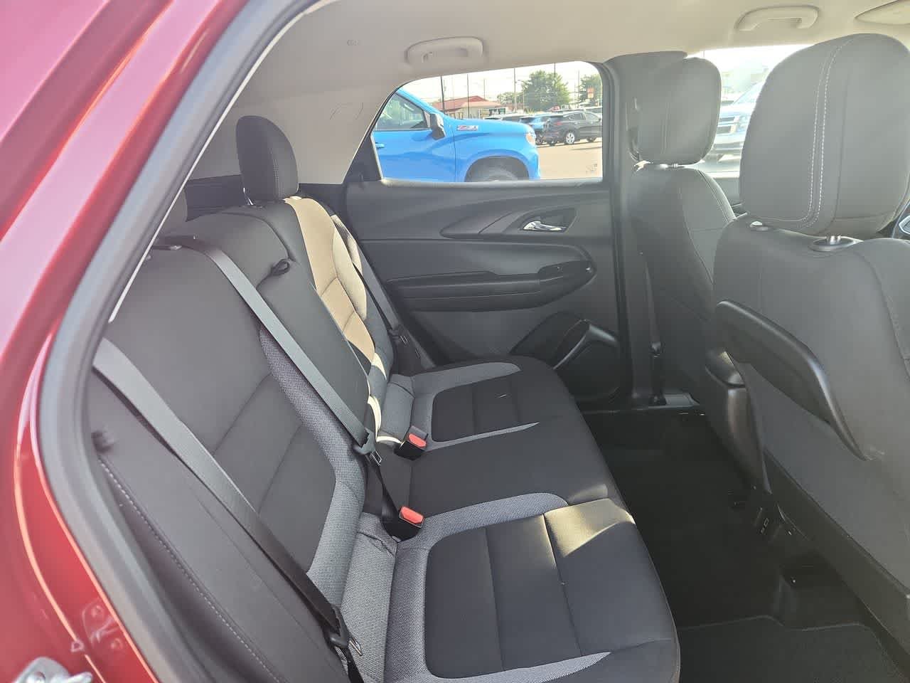 Used 2025 Crimson Metallic Chevrolet LT image 15