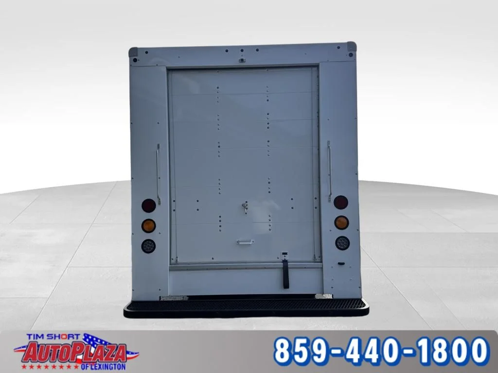 Used 2022  Workhorse  image 8