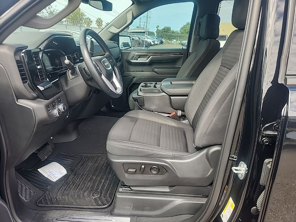 Used 2023 Black GMC Elevation image 19