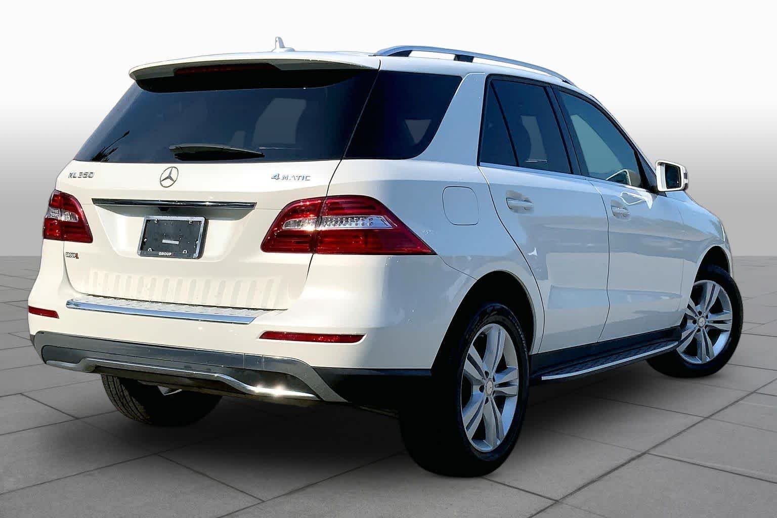 Used 2015 designo Diamond White Metallic Mercedes-Benz ML 350 image 13