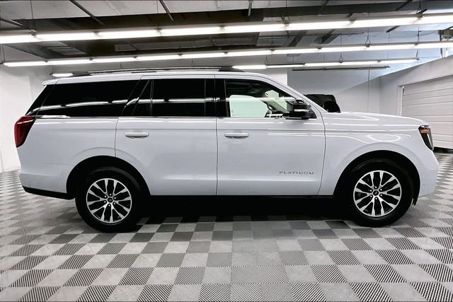 2025 Ford Expedition Platinum - Photo 16