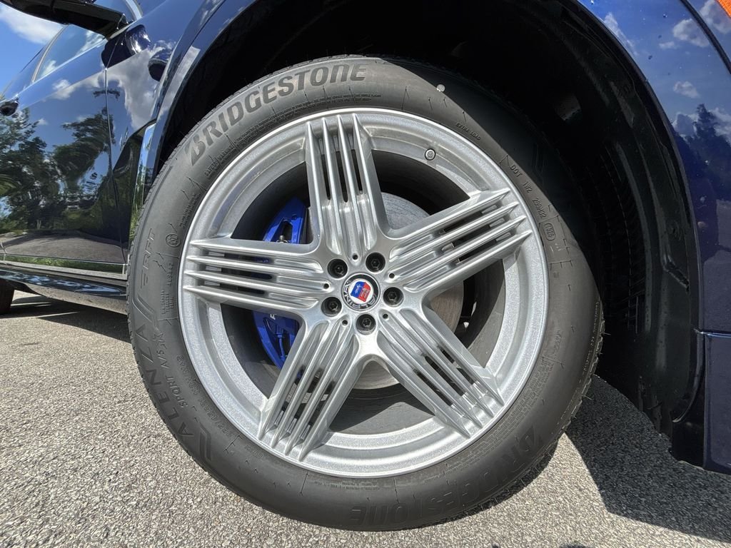 New 2026 Tanzanite Blue II Metallic BMW ALPINA XB7 image 19