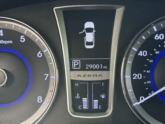 Used 2013 Brown Hyundai Base image 36