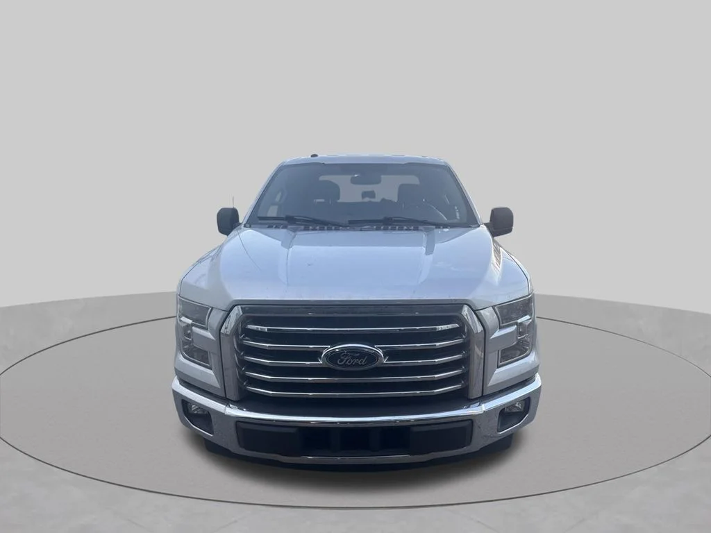 Used 2017 Silver Ford XLT image 3