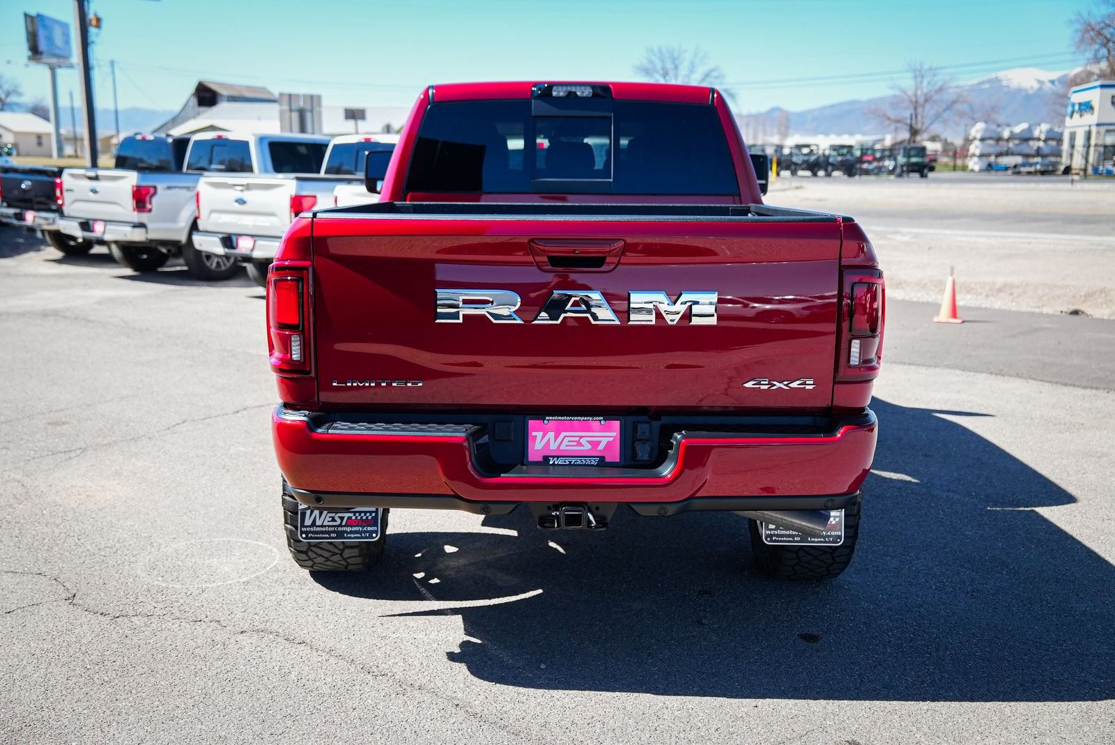 View vehicle photo 7