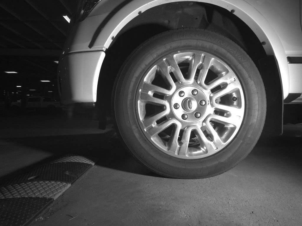 Used 2013 White Ford Platinum image 30