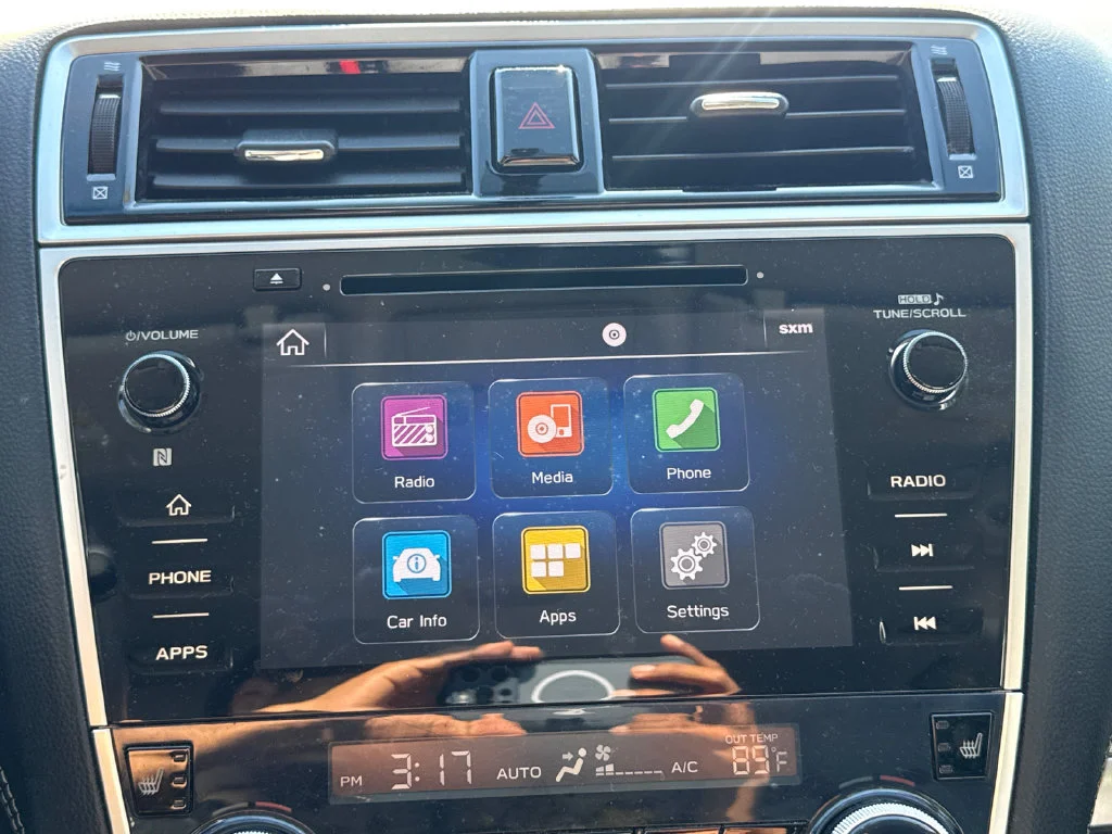 Used 2018 Twilight Blue Metallic Subaru 2.5i Premium image 25