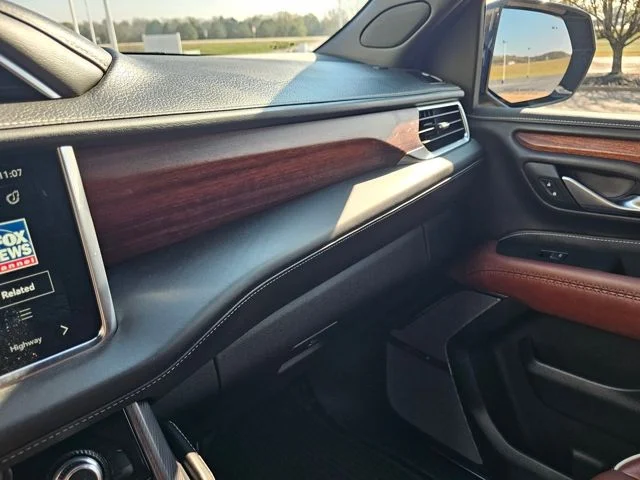 2024 GMC Yukon Denali Ultimate - Photo 56
