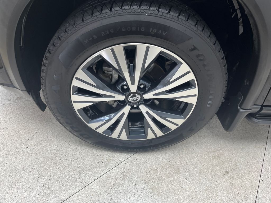 Used 2021 Black Nissan SV image 9