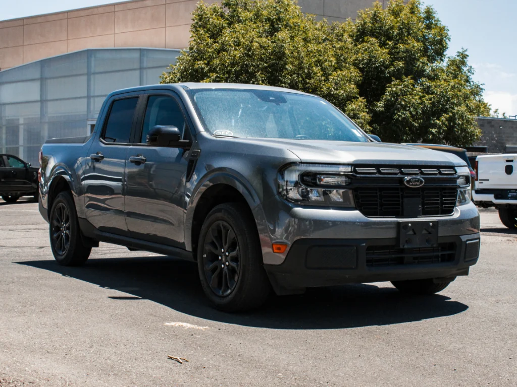 Used 2024 Gray Ford Lariat image 3