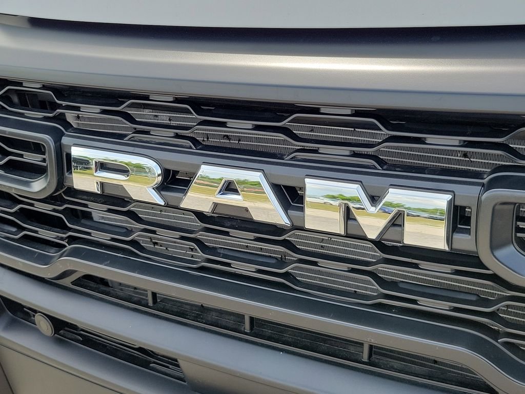 New 2026 Bright White Clear-Coat Exterior Paint RAM High Roof image 5
