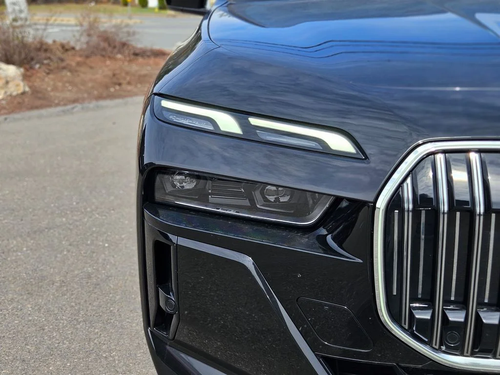 Certified Used 2024 Black Sapphire Metallic BMW 760i xDrive image 9