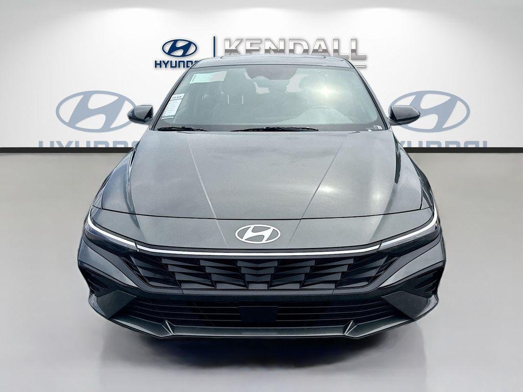 New 2026 Amazon Gray Hyundai SEL Sport Premium image 2