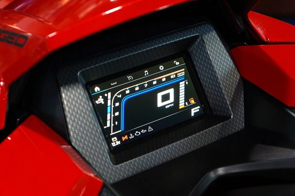 New 2026 TORCH RED Yamaha  image 5