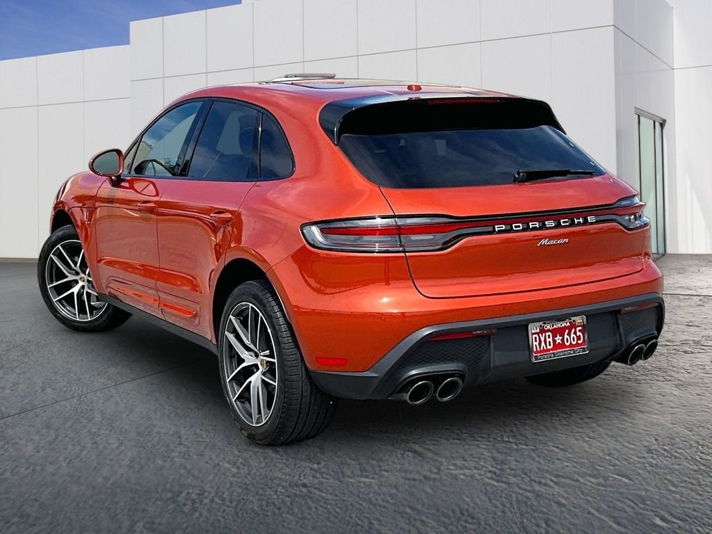 Used 2025 Orange Porsche  image 3