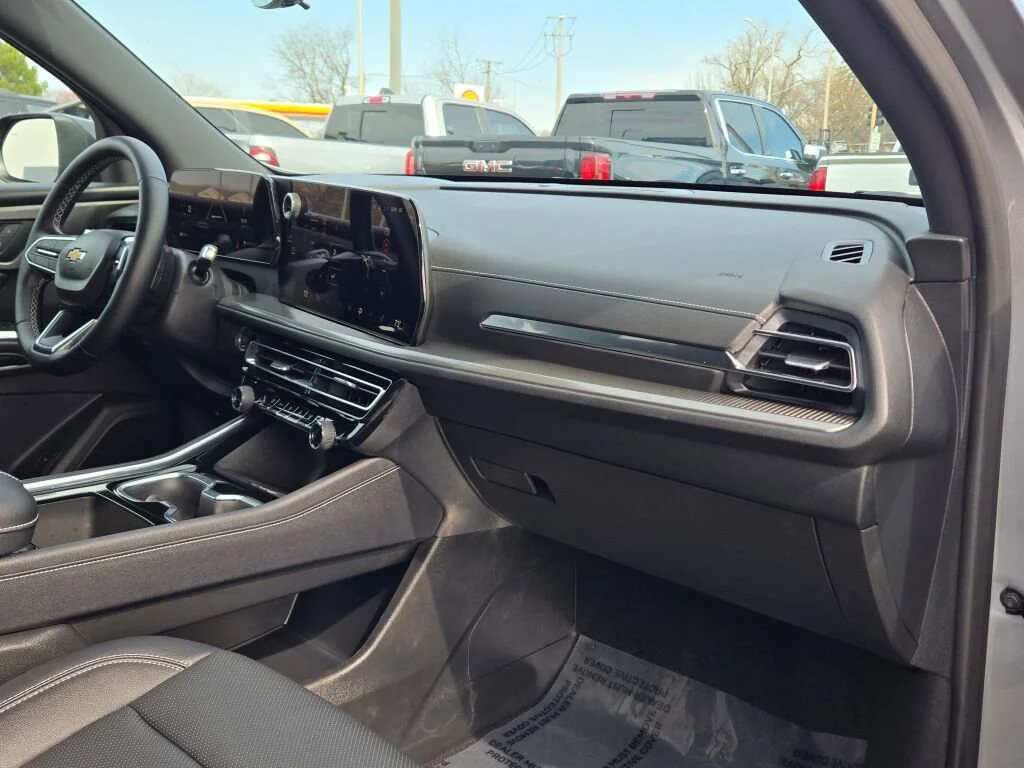 2026 Chevrolet Traverse LT - Photo 7