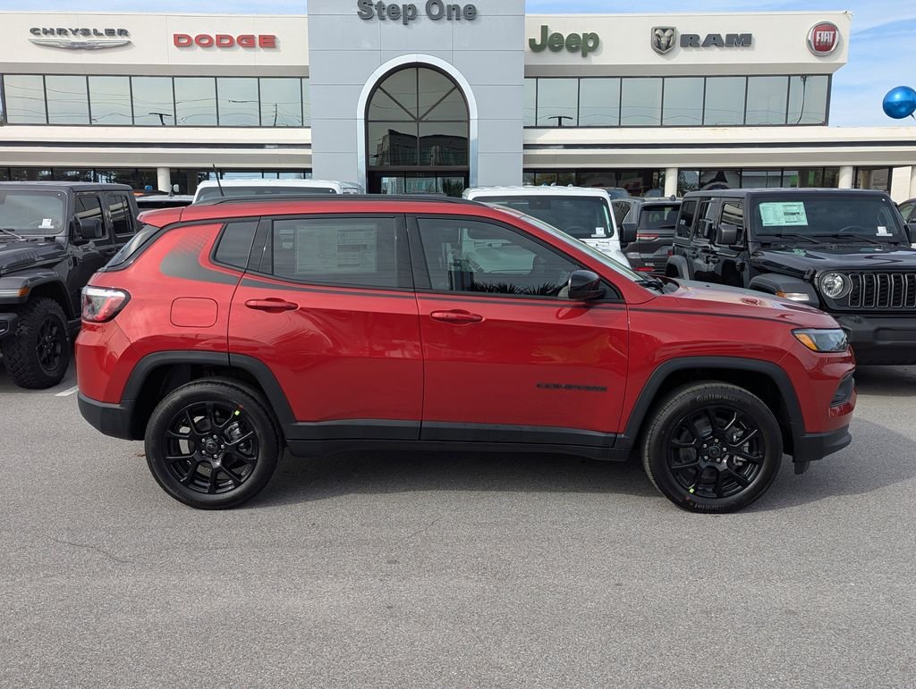 New 2026 Red Hot Pearlcoat Jeep Latitude image 4