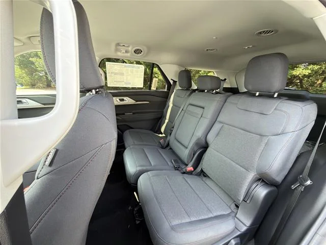 New 2026 Star White Metallic Tri-Coat Ford Active image 32