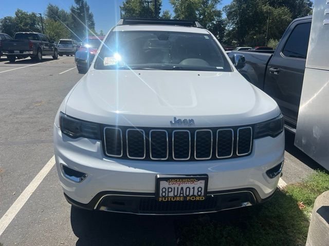 Used 2019 White Jeep Limited image 2