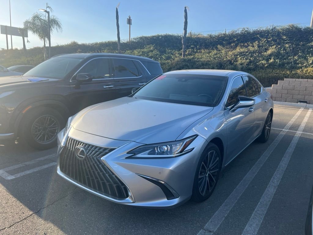 Used 2023 Silver Lexus 350 image 4