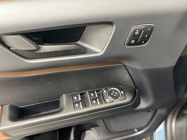 Used 2023 Blue Ford Outer Banks image 13