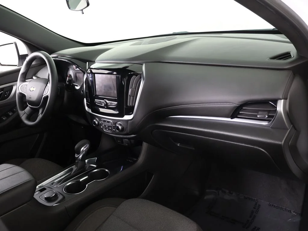 Used 2023 Summit White Chevrolet LT image 28