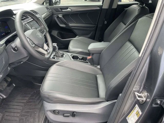 Used 2023 Gray Volkswagen 2.0T SE image 15